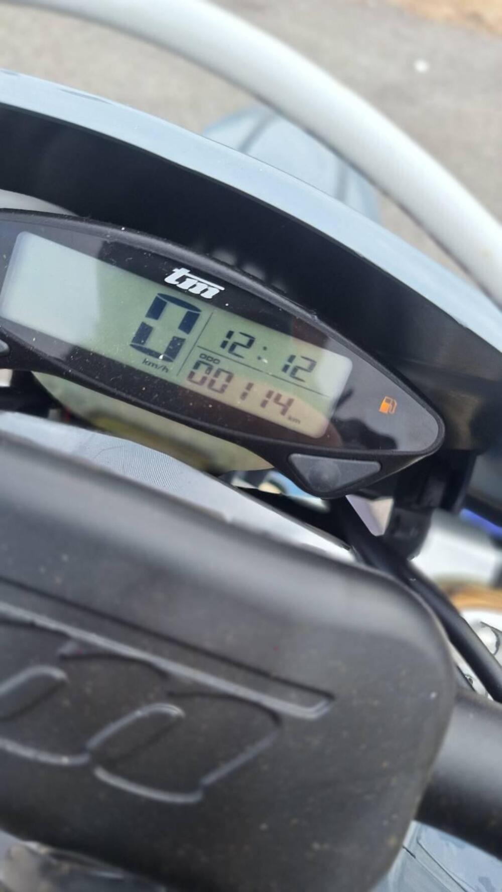 Tm Moto EN 300 Fi ES 2T (2025) (7)