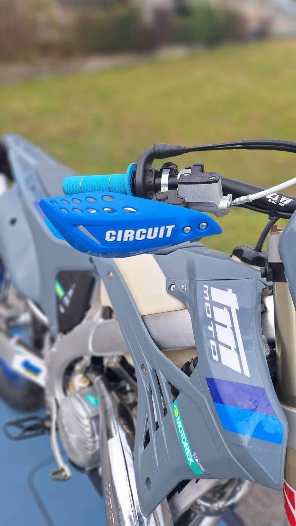 Tm Moto EN 300 Fi ES 2T (2025) (8)