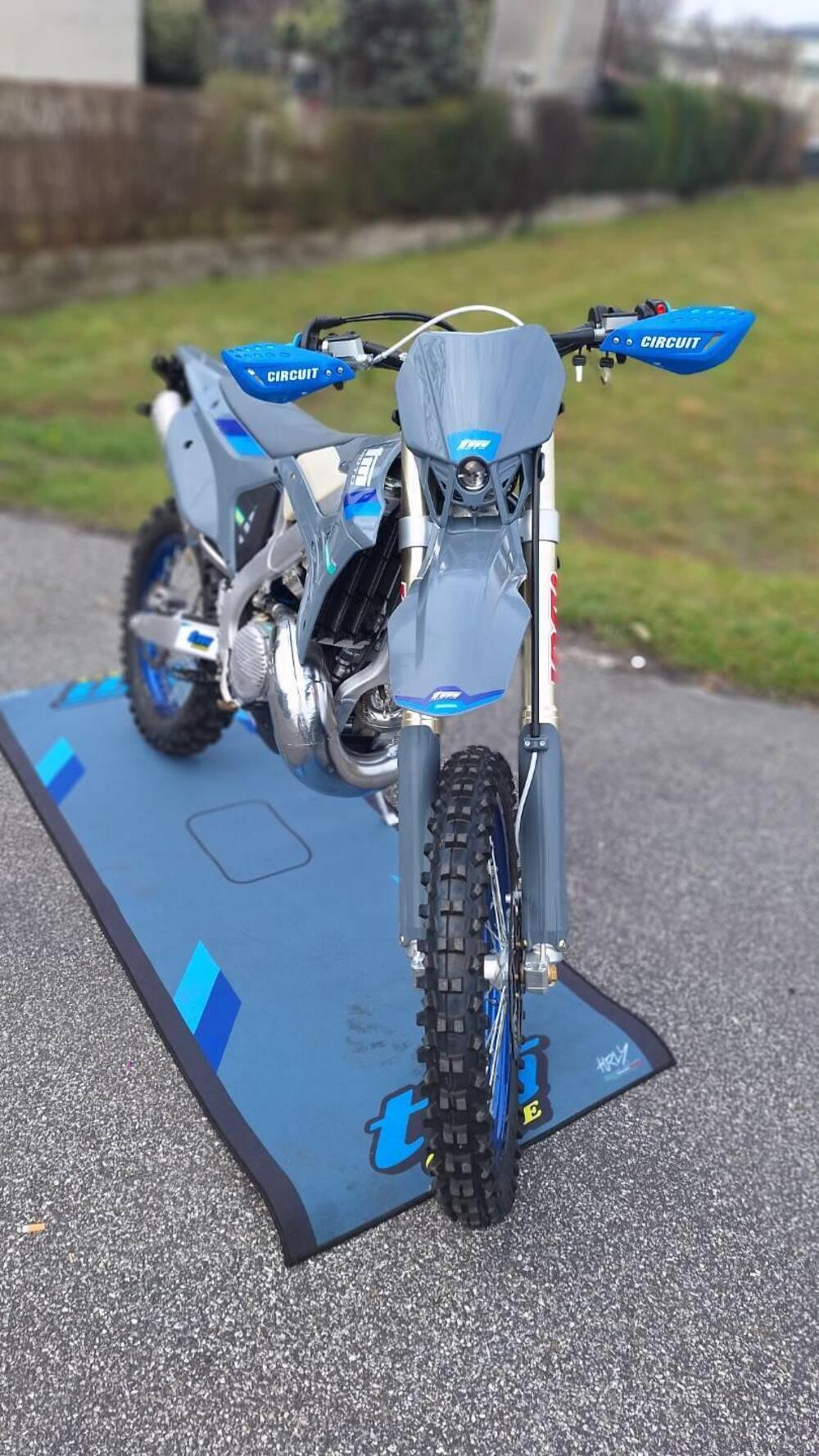 Tm Moto EN 300 Fi ES 2T (2025) (9)