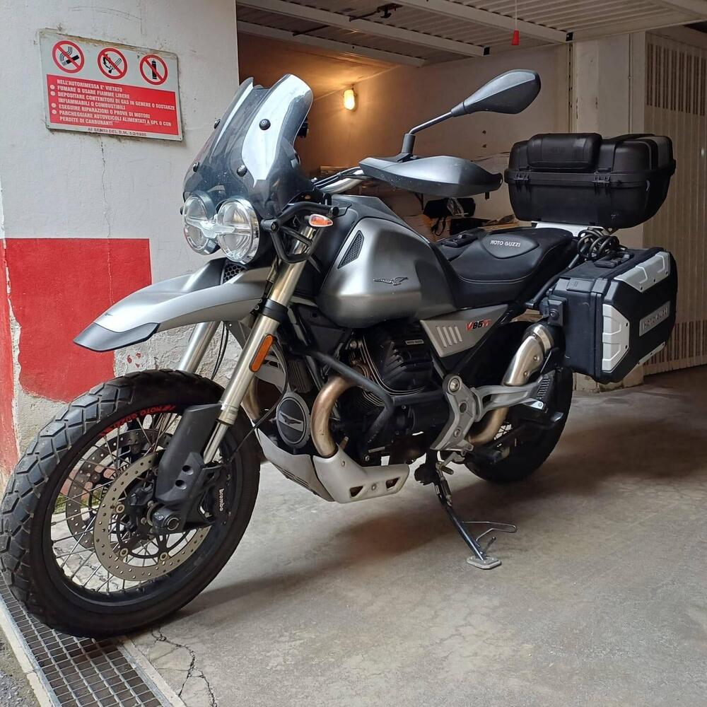 Moto Guzzi V85 TT (2019 - 20)
