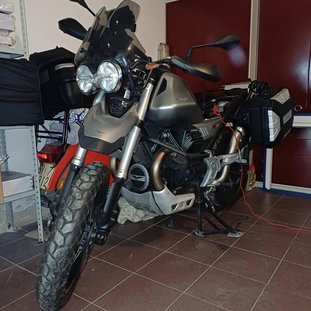 Moto Guzzi V85 TT (2019 - 20) (2)