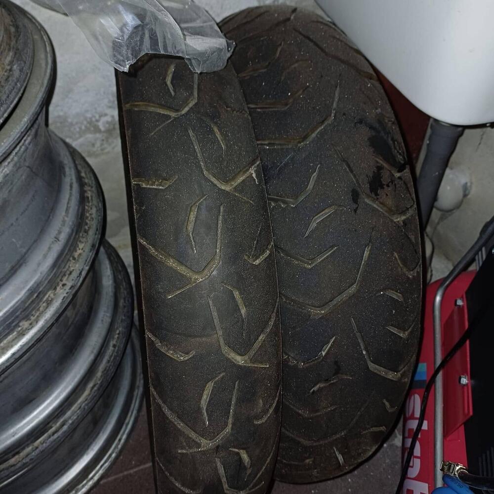 Moto Guzzi V85 TT (2019 - 20) (6)