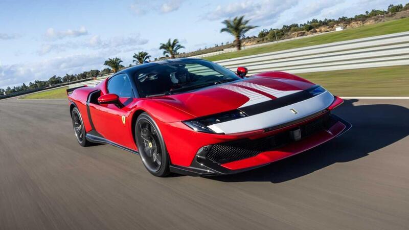 Ferrari 849 Testarossa: 1050 cavalli per la nuova regina ibrida di Maranello [VIDEO]