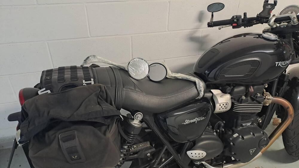 Triumph Street Twin 900 (2017 - 18) (2)