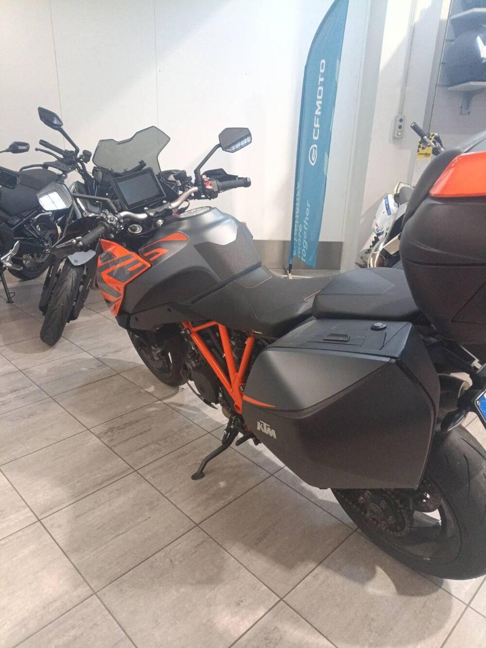 KTM 1290 Super Duke GT (2022 - 25) (3)