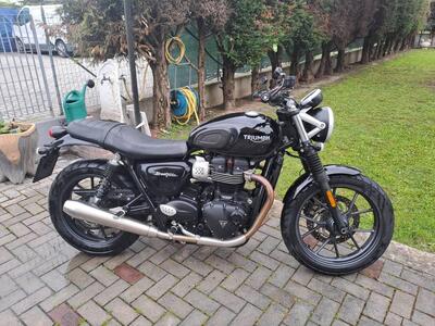 Triumph Street Twin 900 (2017 - 18) usata