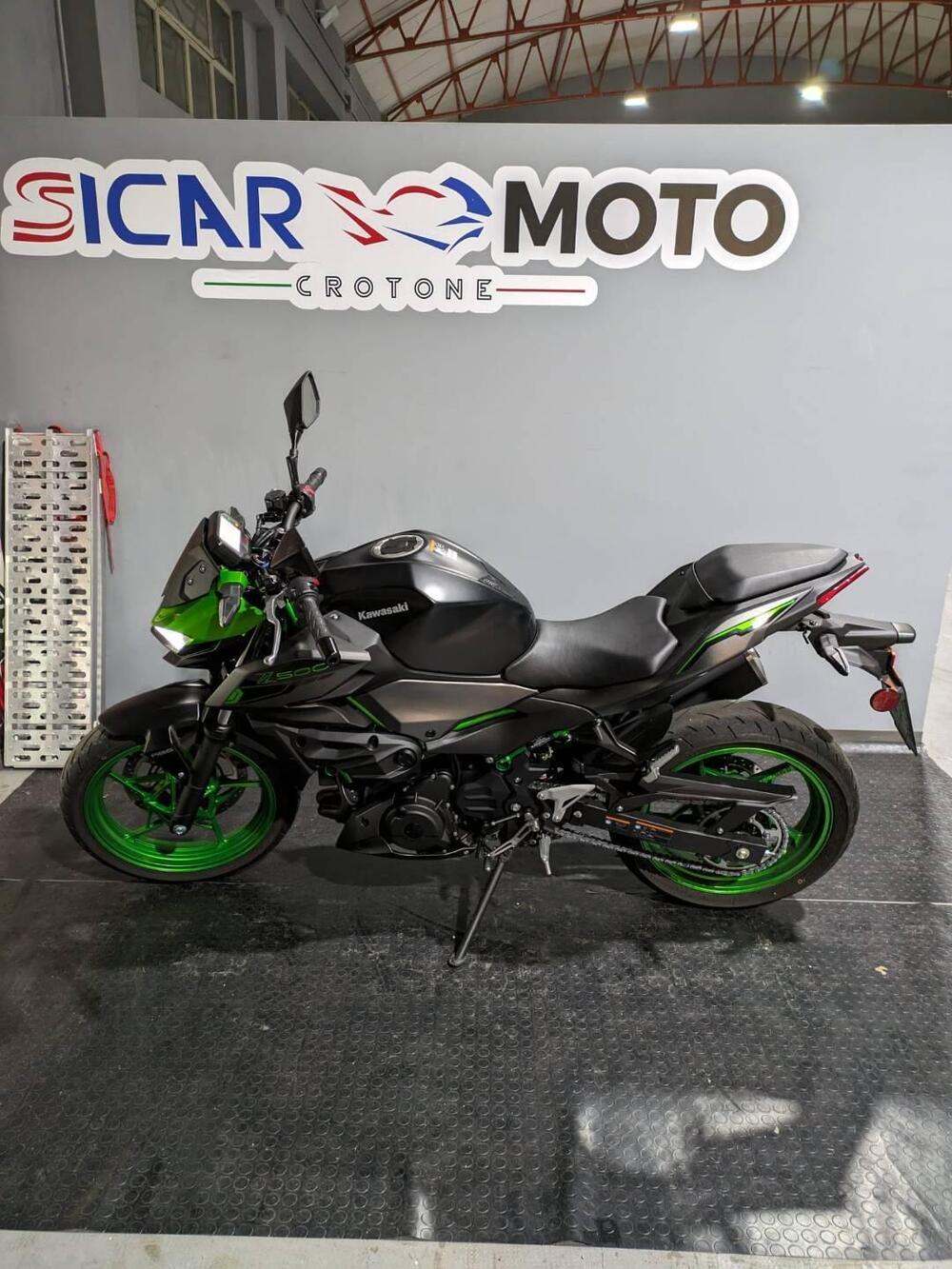 Kawasaki Z 500 SE (2024 - 26) (5)