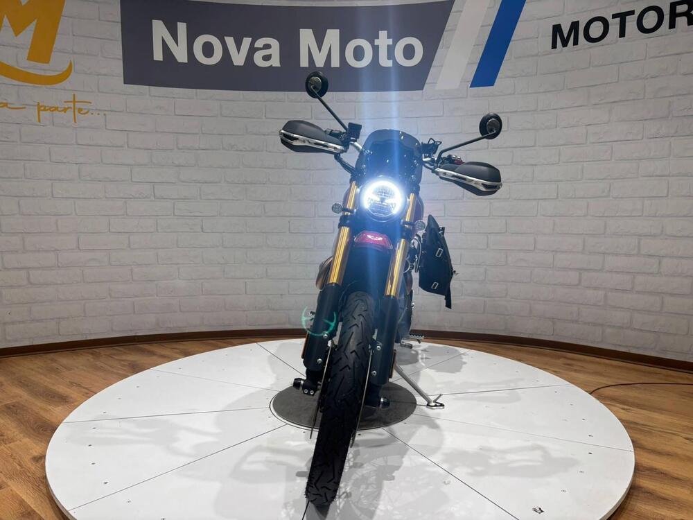 Triumph Scrambler 1200 XE (2021 - 23) (2)