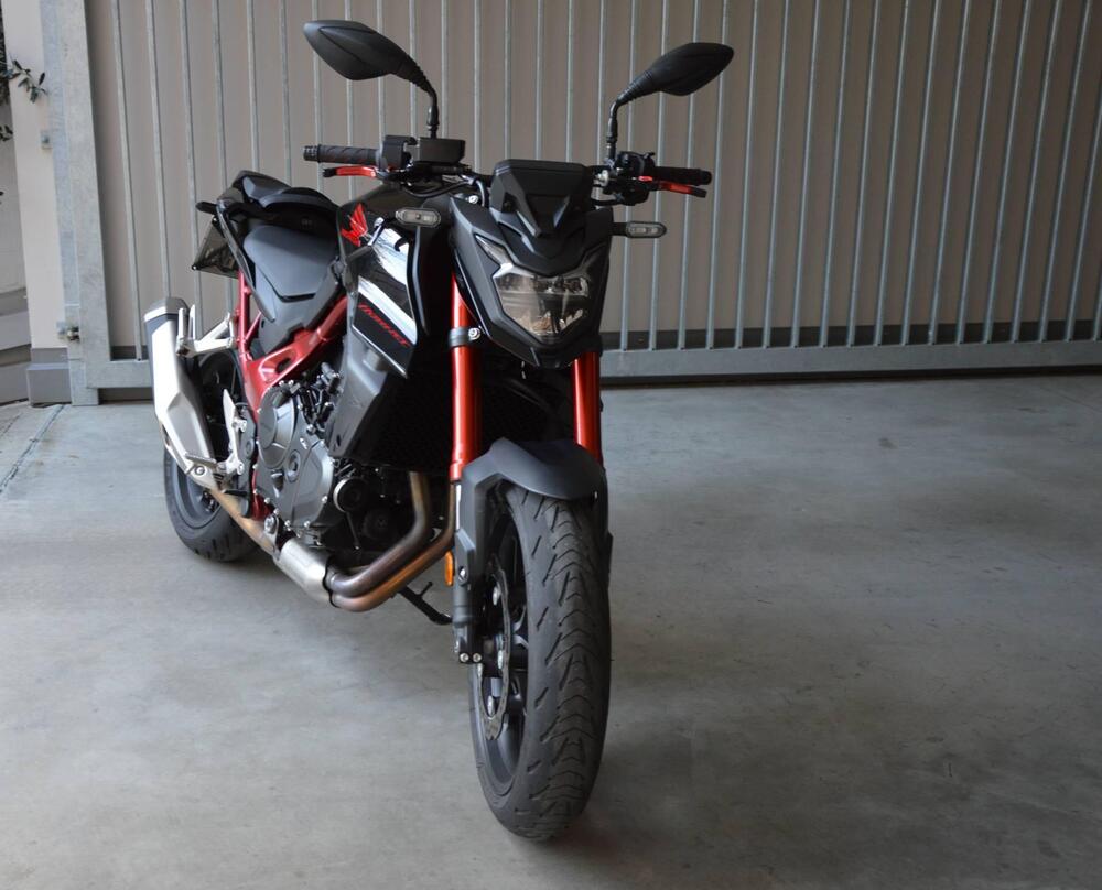 Honda CB 750 Hornet (2023 - 24) (2)