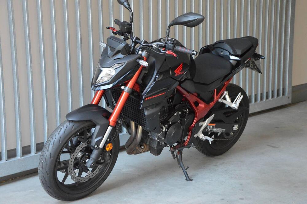 Honda CB 750 Hornet (2023 - 24) (10)