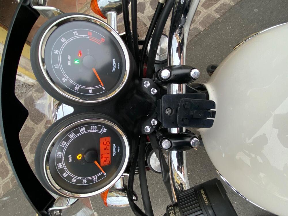 Triumph Bonneville T100 (2008 - 16) (5)