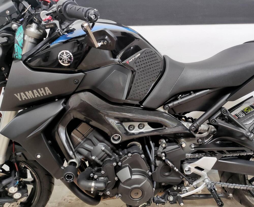 Yamaha MT-09 (2013 - 15) (3)