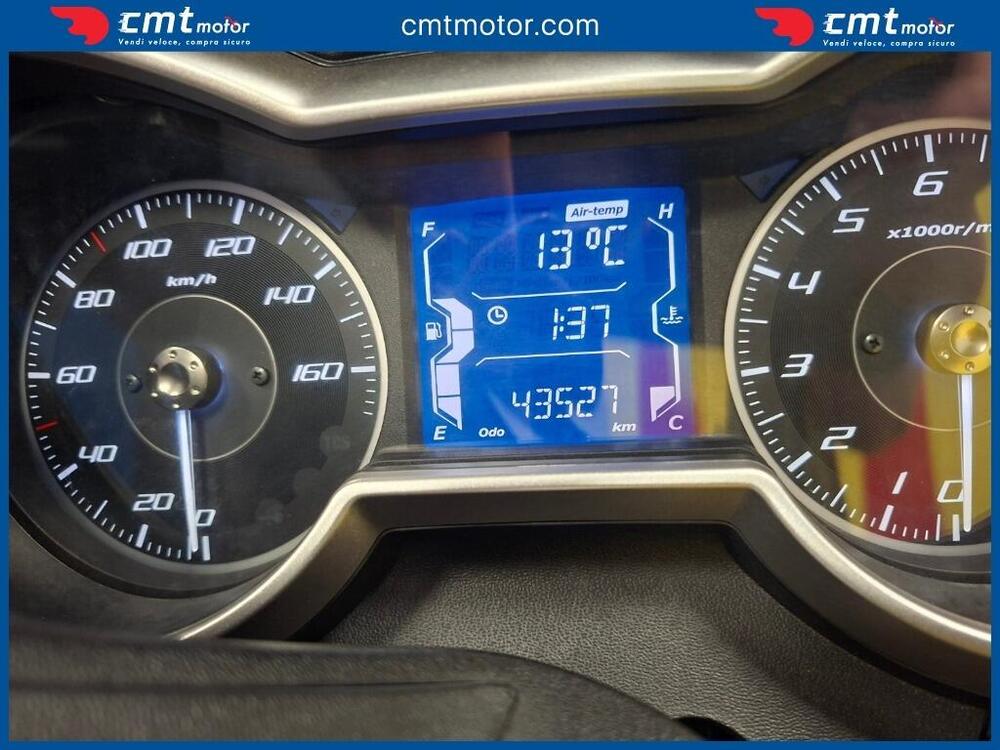 Yamaha X-Max 300 ABS (2017 - 20) (5)