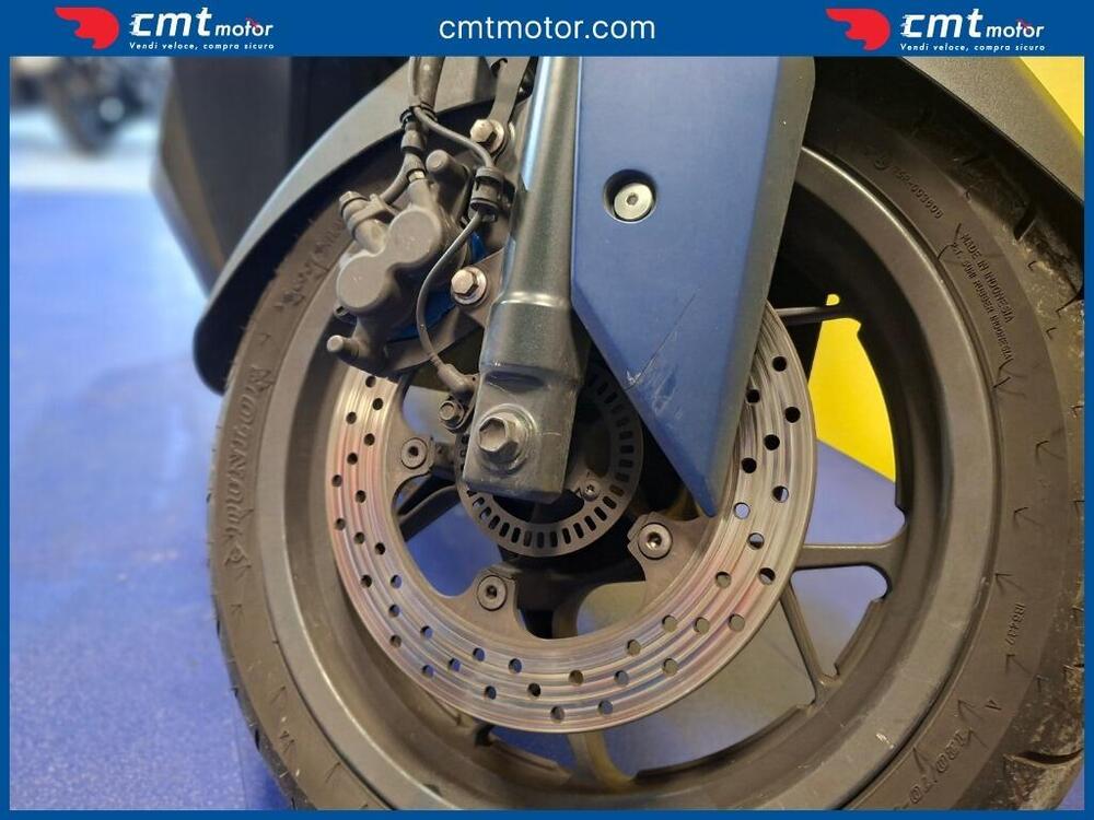 Yamaha X-Max 300 ABS (2017 - 20) (7)