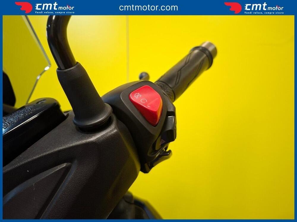 Yamaha X-Max 300 ABS (2017 - 20) (12)