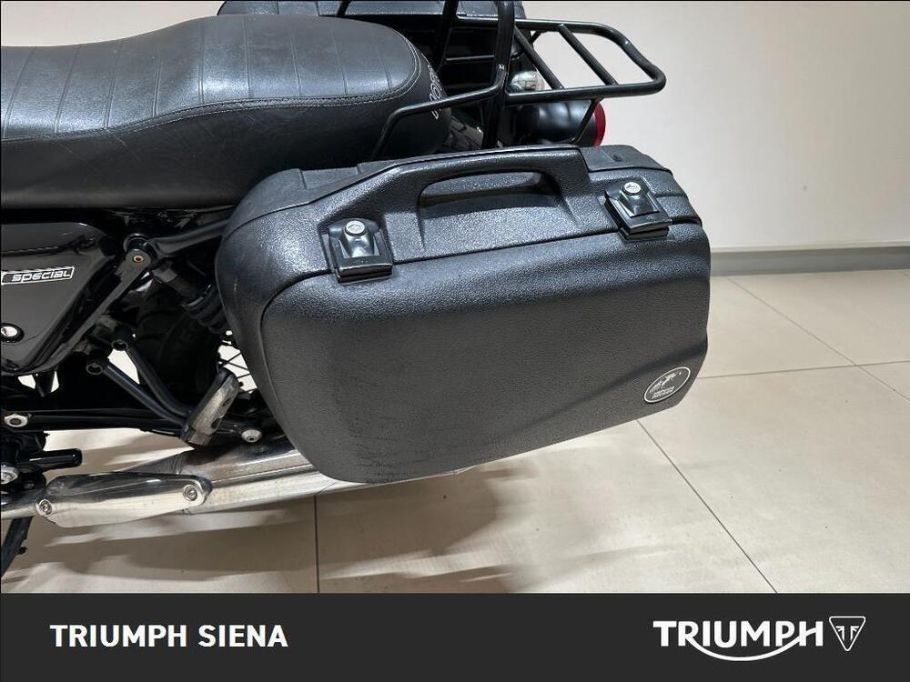 Moto Guzzi V7 II Special (2015 - 17) (13)