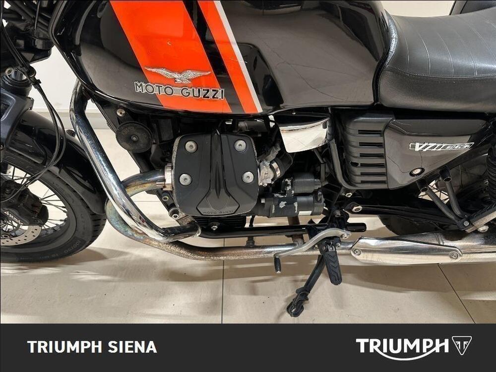 Moto Guzzi V7 II Special (2015 - 17) (15)