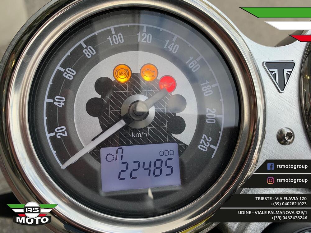 Triumph Speed Twin 1200 Stealth Edition (2024) (4)