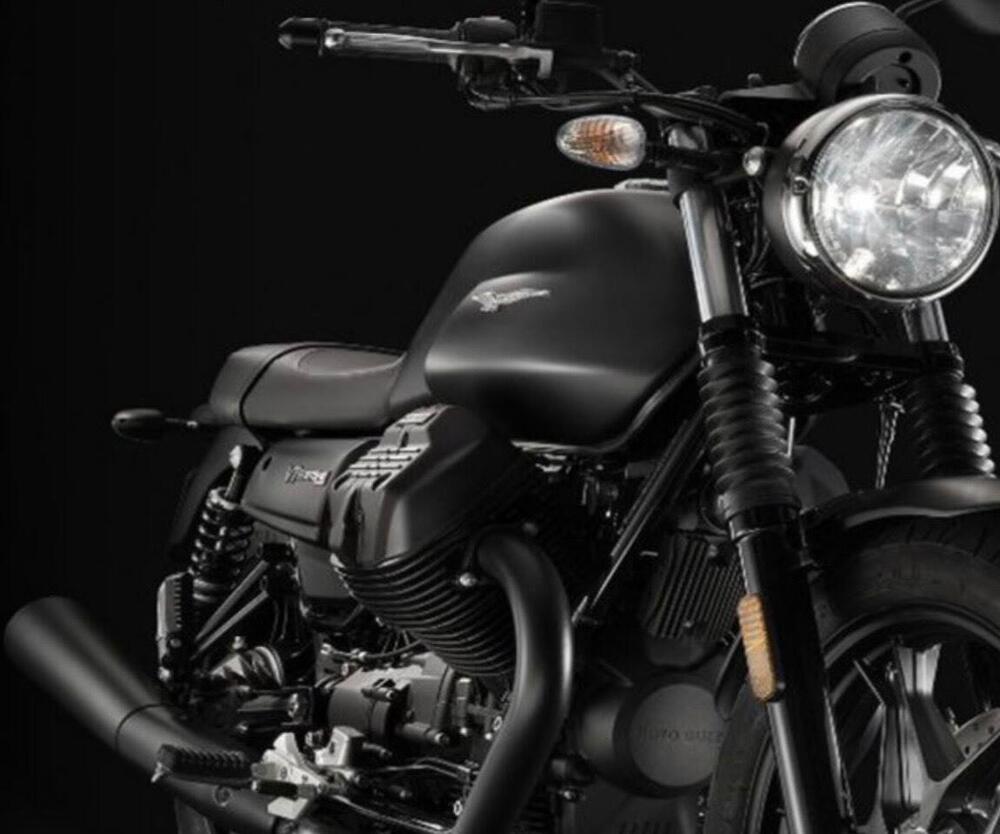 Moto Guzzi V7 III Stone S (2020)