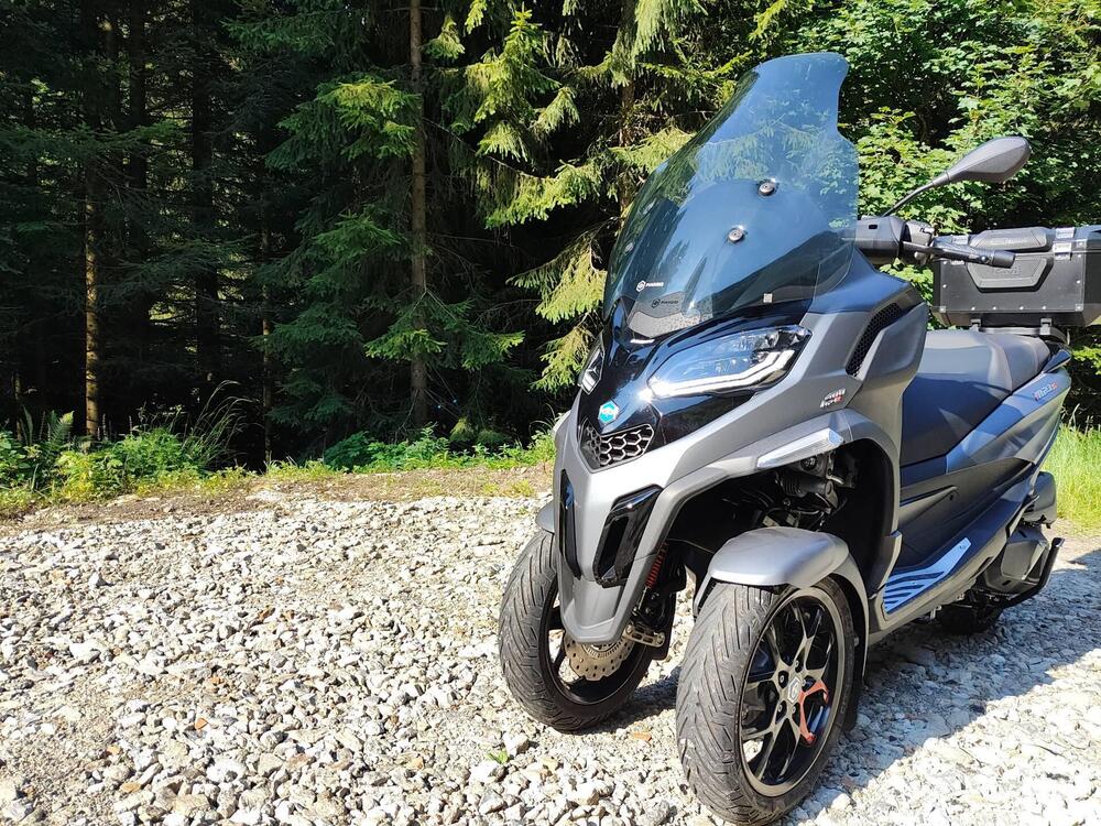 Piaggio MP3 400 Sport ABS Hpe (2023 - 24) (2)
