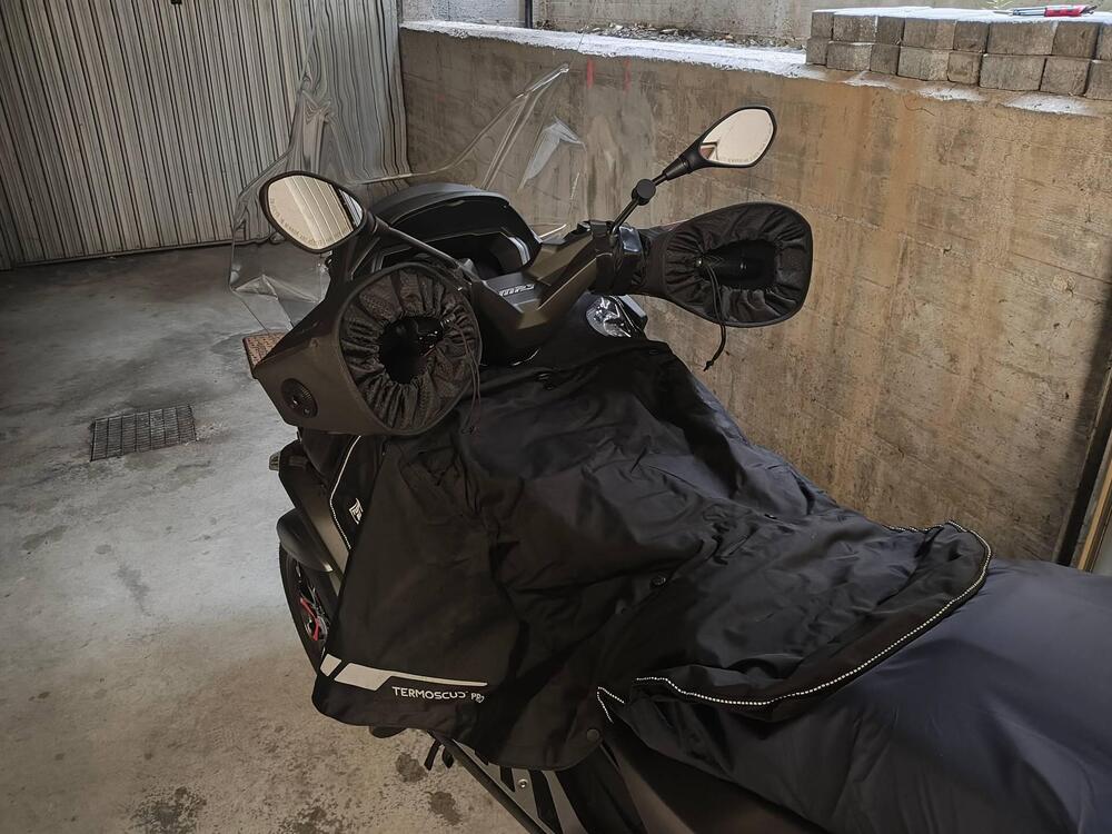 Piaggio MP3 400 Sport ABS Hpe (2023 - 24) (4)