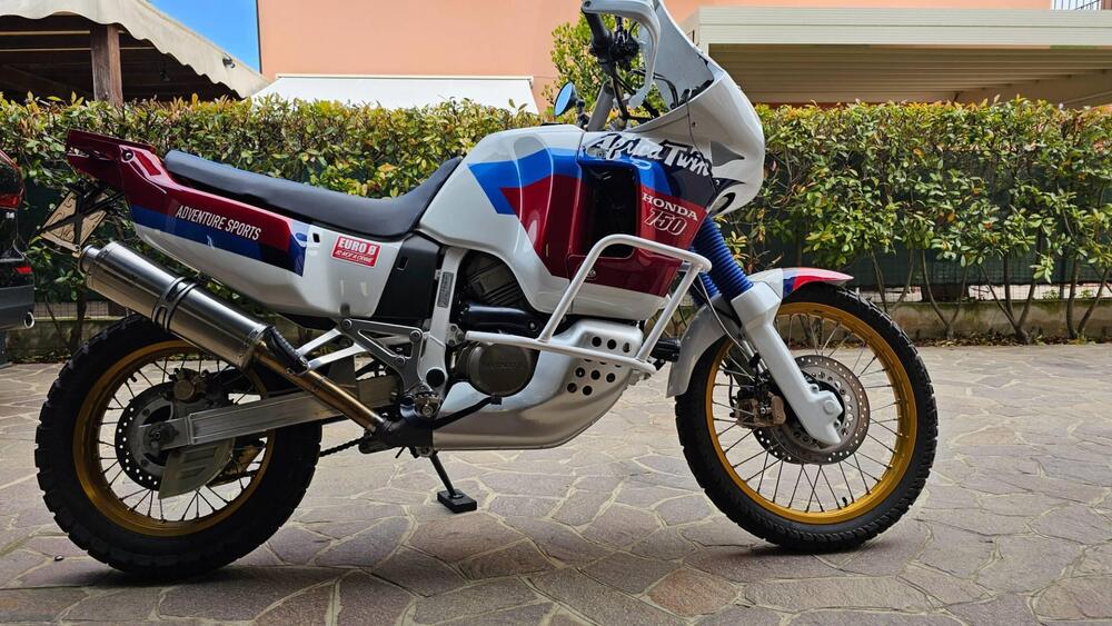 Honda AFRICA TWIN RD04 XRV 750