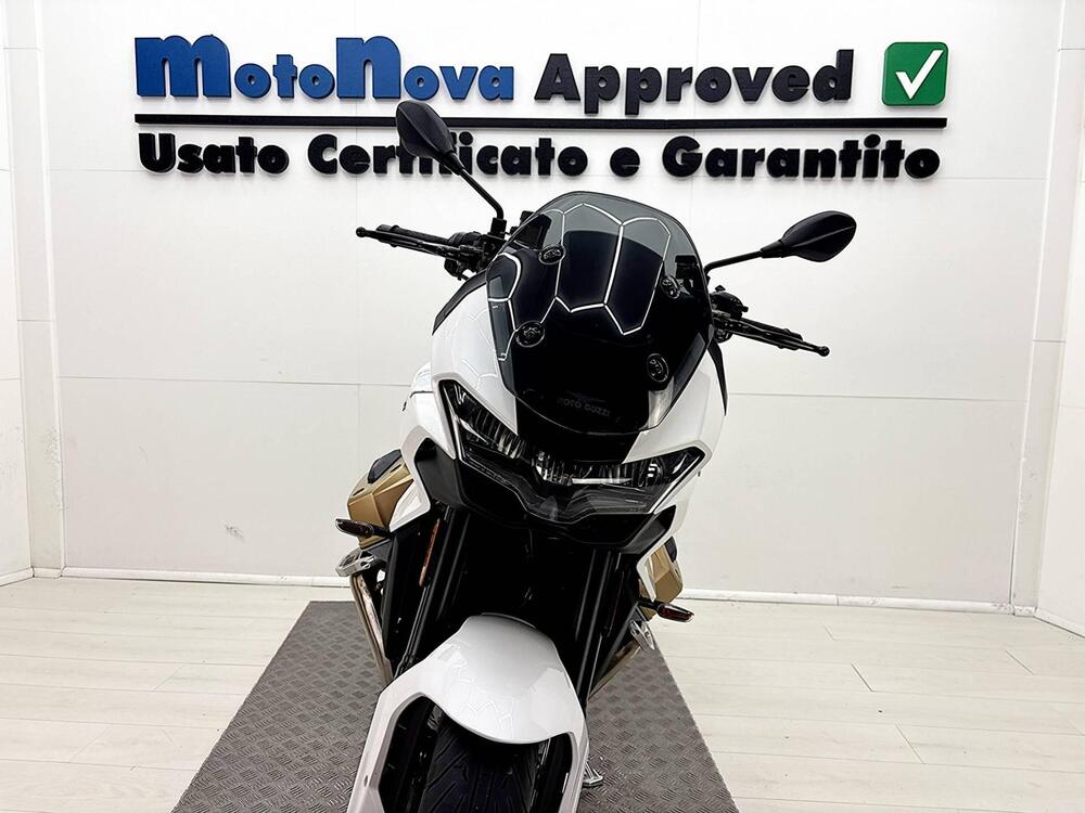 Moto Guzzi V100 Mandello (2022 - 24) (2)