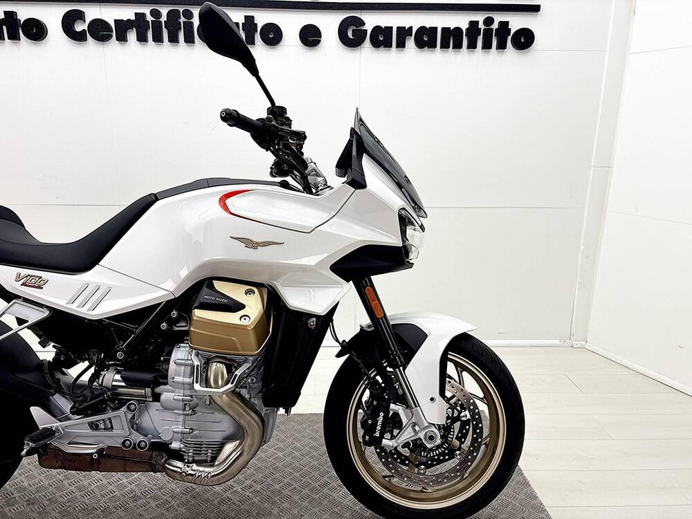 Moto Guzzi V100 Mandello (2022 - 24) (8)