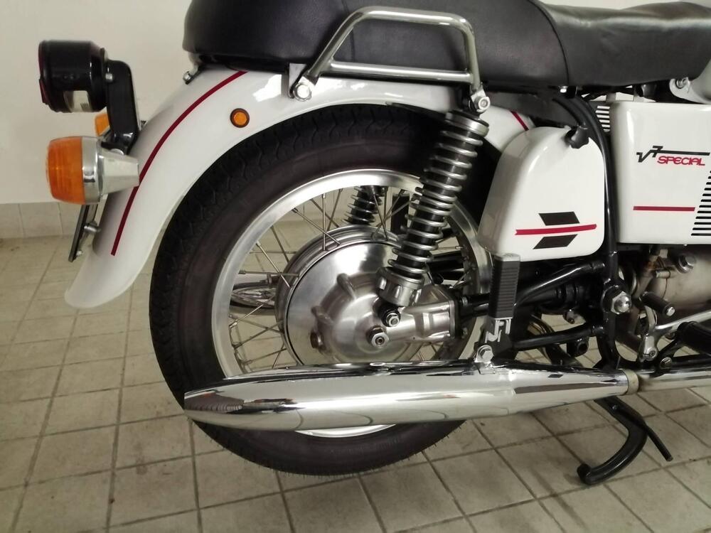 Moto Guzzi V 7 Special (5)