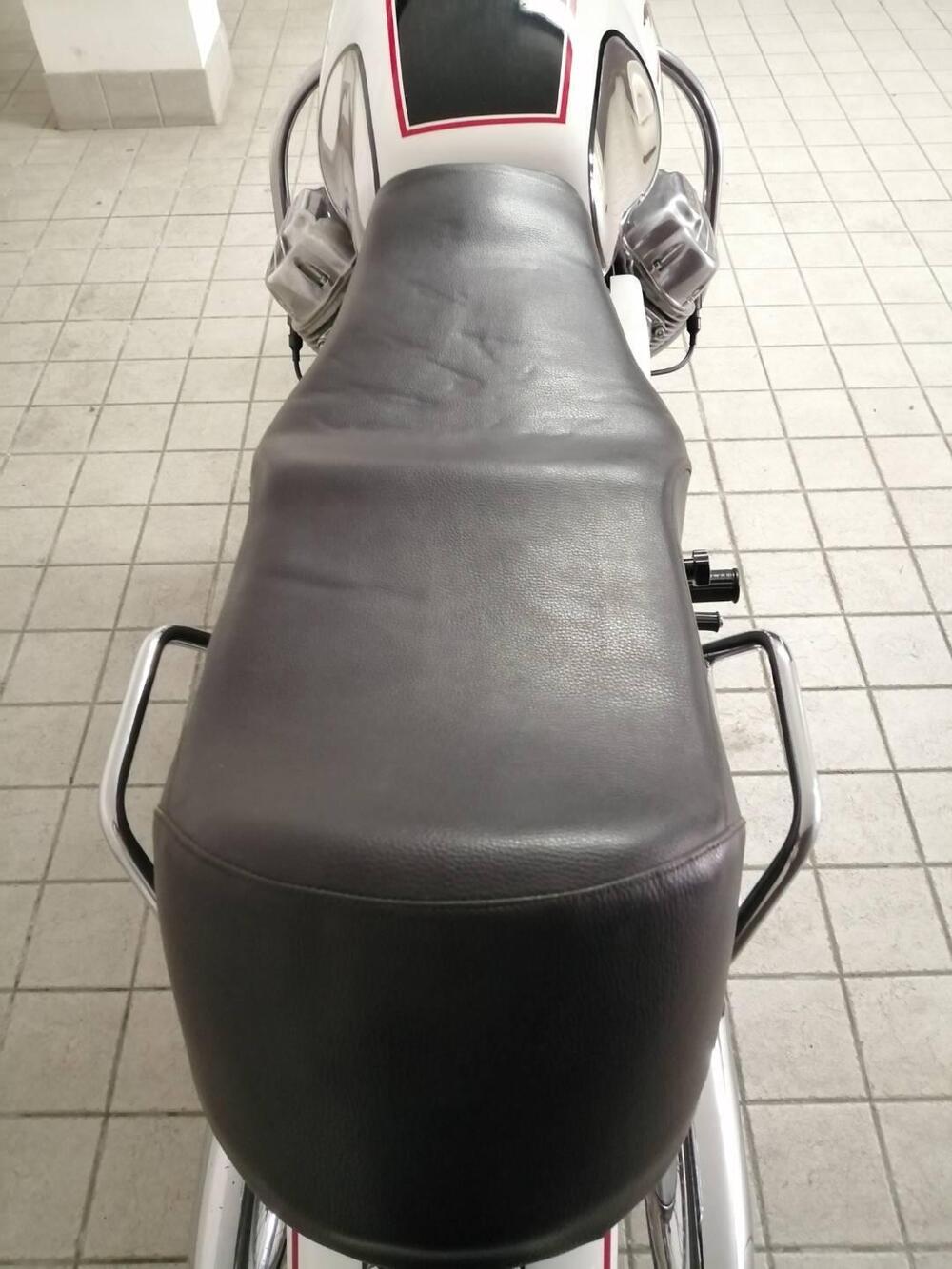 Moto Guzzi V 7 Special (6)