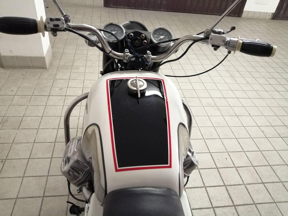 Moto Guzzi V 7 Special (7)