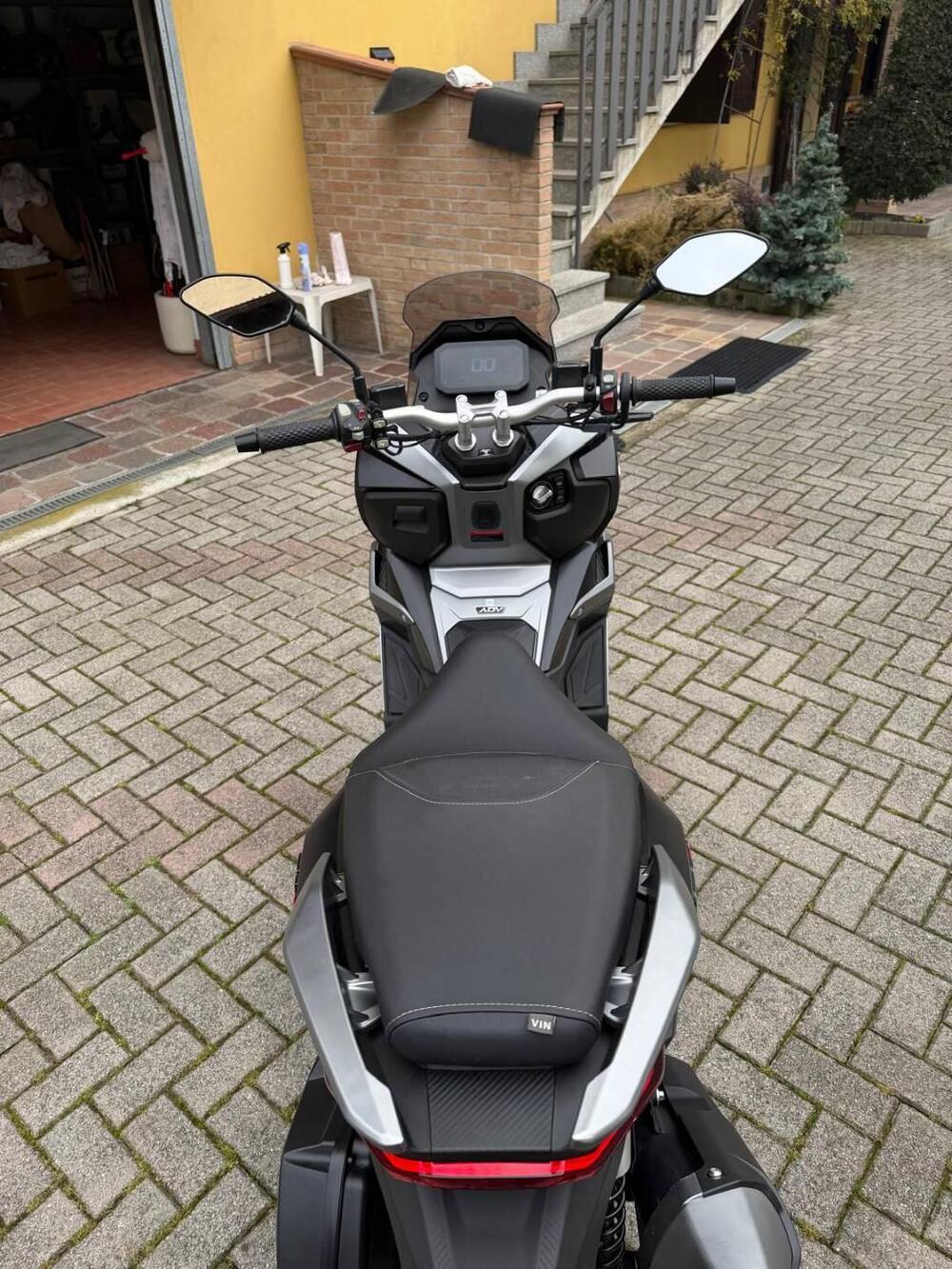 Voge Sfida SR1 ADV (2023 - 26) (4)