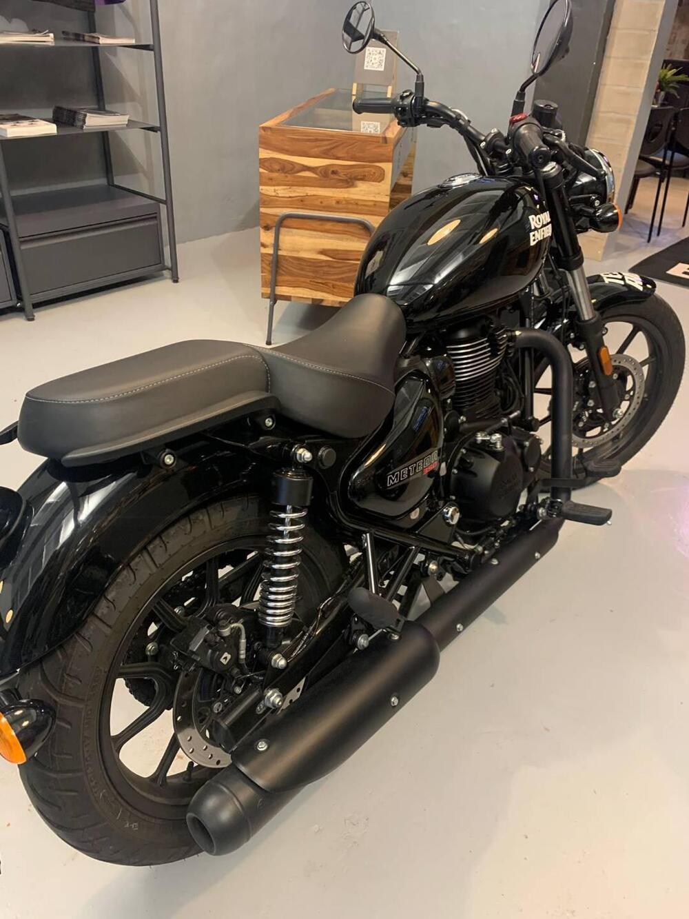 Royal Enfield Meteor 350 (2021 - 26) (2)