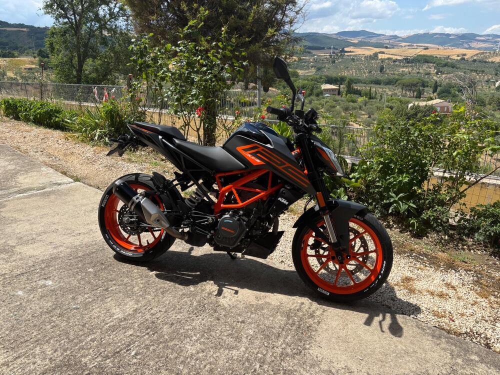 KTM 125 Duke (2021 - 23) (4)