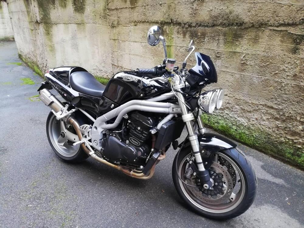 Triumph Speed Triple 955 (1998 - 01) (2)