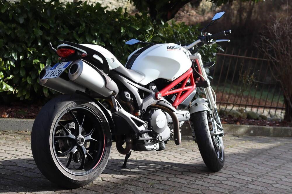 Ducati Monster 796 (2010 - 13) (3)