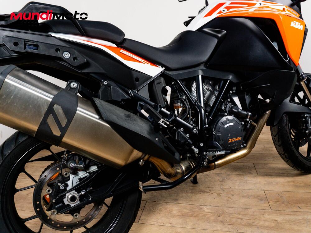 KTM 1290 Super Adventure S (2021) (4)