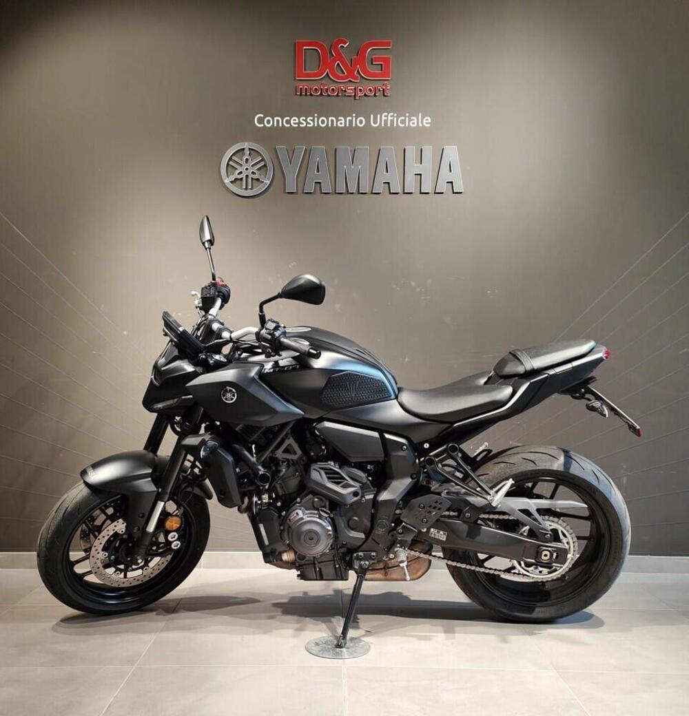 Yamaha MT-07 Y-AMT (2025 - 26) (5)