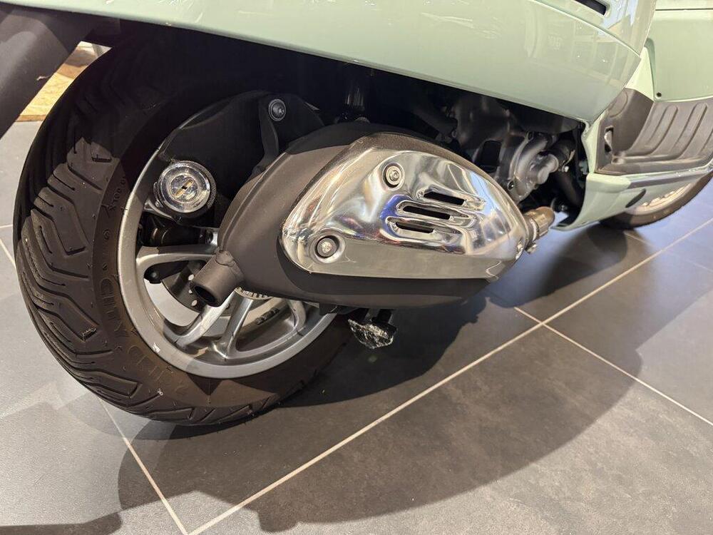 Vespa GTS 300 (2023 - 24) (7)