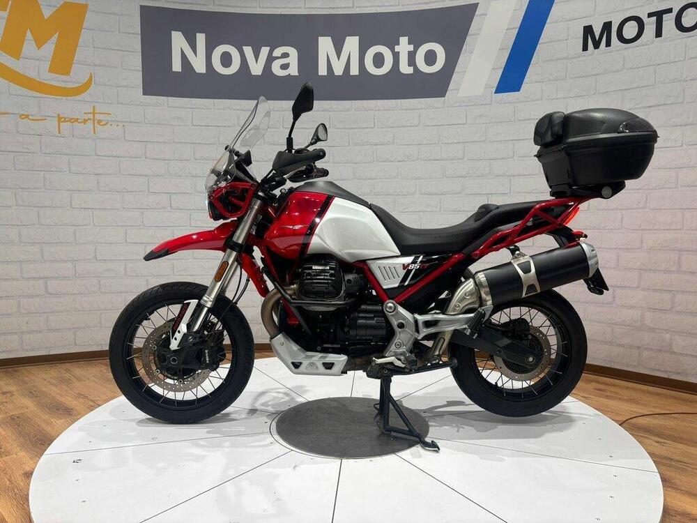 Moto Guzzi V85 TT Evocative Graphics (2021 - 23)