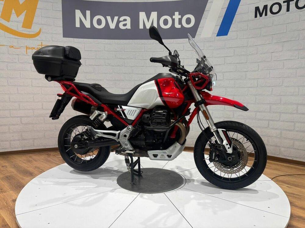 Moto Guzzi V85 TT Evocative Graphics (2021 - 23) (3)