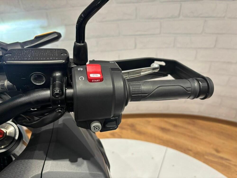 Honda Africa Twin CRF 1100L Urban (2022 - 23) (8)