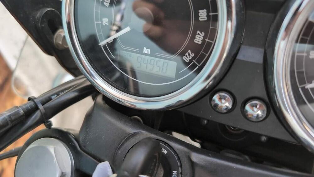 Moto Guzzi V7 Classic (2008 - 12) (4)