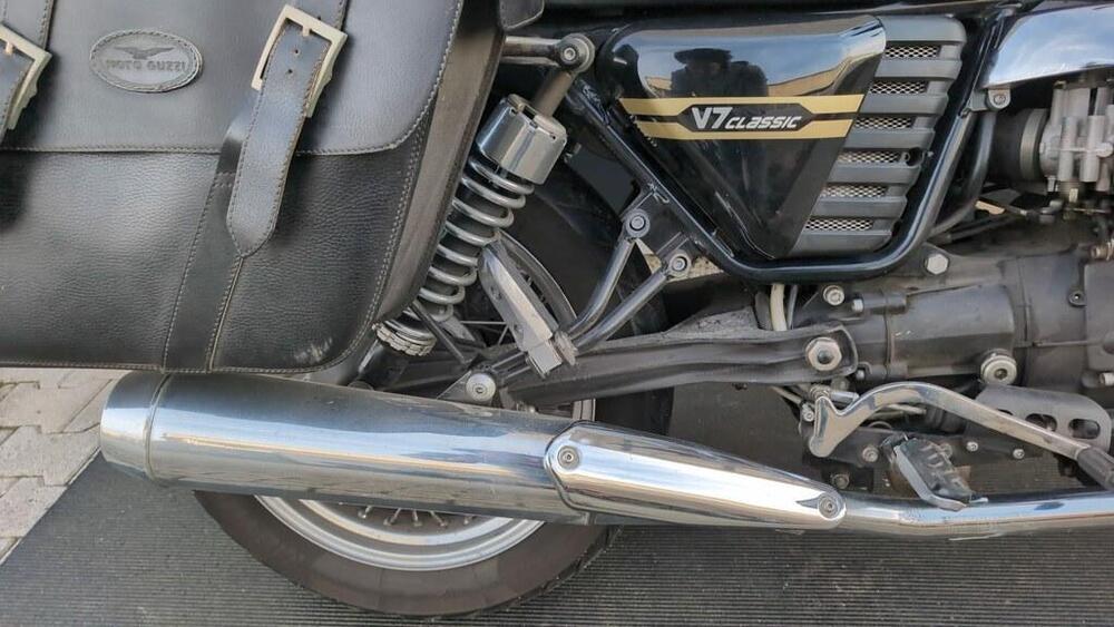 Moto Guzzi V7 Classic (2008 - 12) (7)