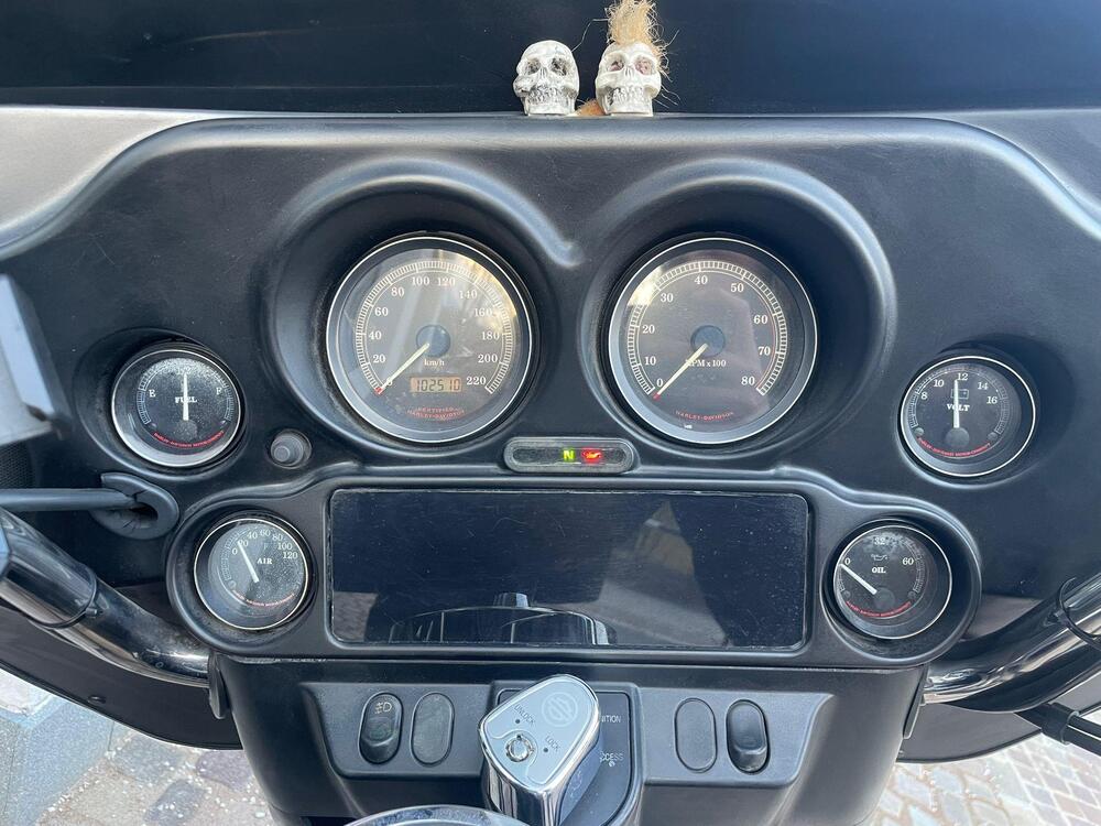 Harley-Davidson 1450 Electra Glide Standard (2001 - 03) - FLHT (8)