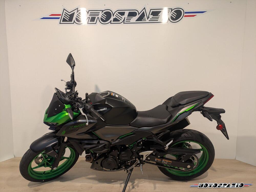 Kawasaki Z 500 SE (2024 - 26) (3)