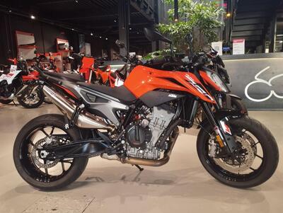 KTM 790 Duke L (2023 - 24) usata