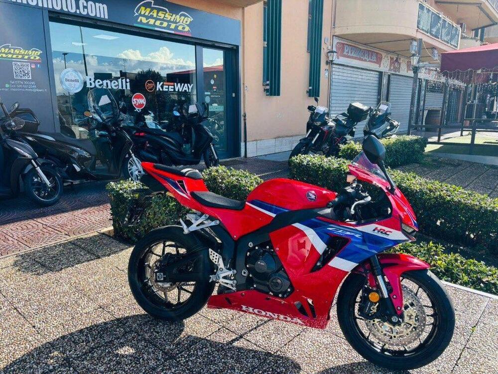 Honda CBR 600 RR (2024 - 26) (17)