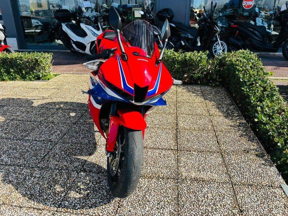 Honda CBR 600 RR (2024 - 26) (9)
