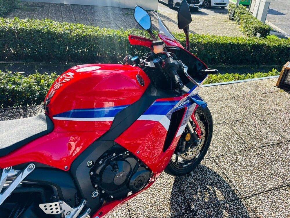 Honda CBR 600 RR (2024 - 26) (2)